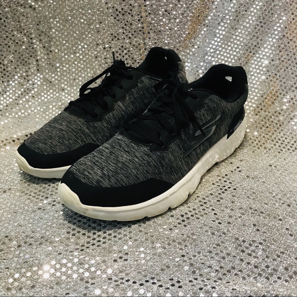Men’s Sketchers Running Shoes